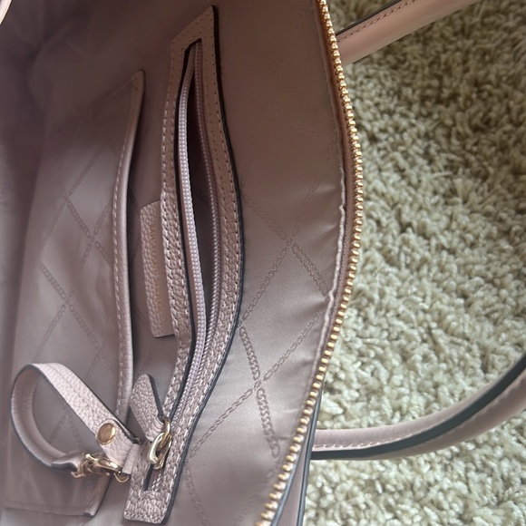 Michael Kors tote handbag in blush pink - Picture 3 of 7